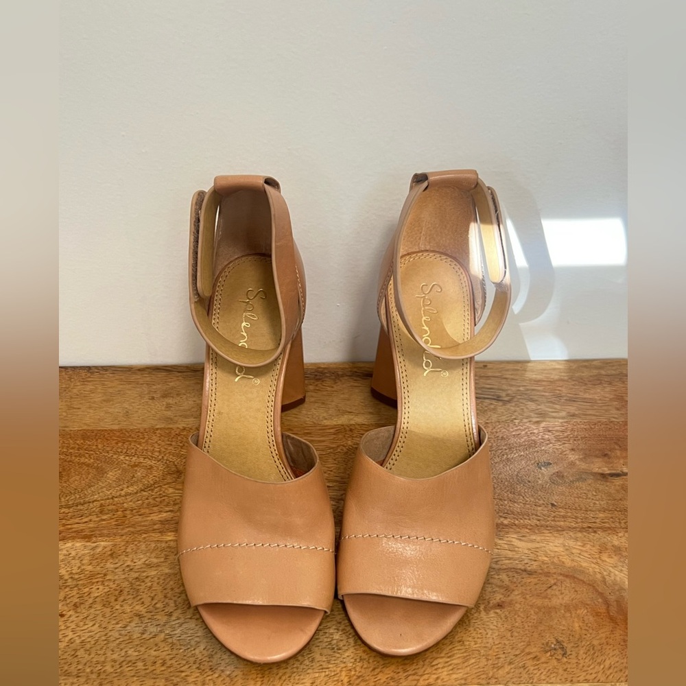 Splendid Women Tan Heels